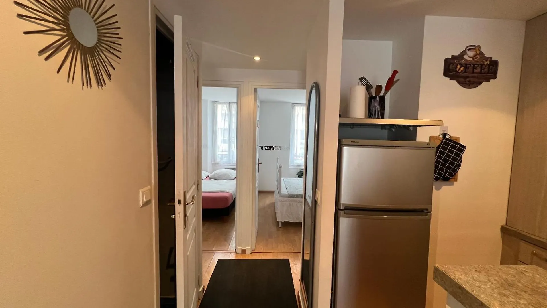 Apartment Luxe Et Charme Mediterraneen Face A La Promenade Des Anglais Nizza