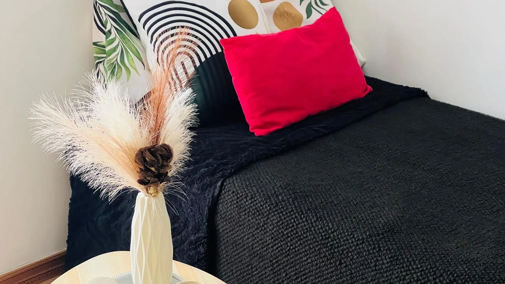 Apartment Luxe Et Charme Mediterraneen Face A La Promenade Des Anglais Nizza